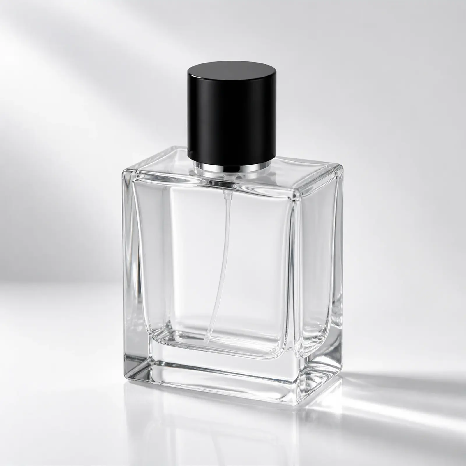 Square Heavy-Base Perfume glass perfume bottle with sprayer and cap - closure detail