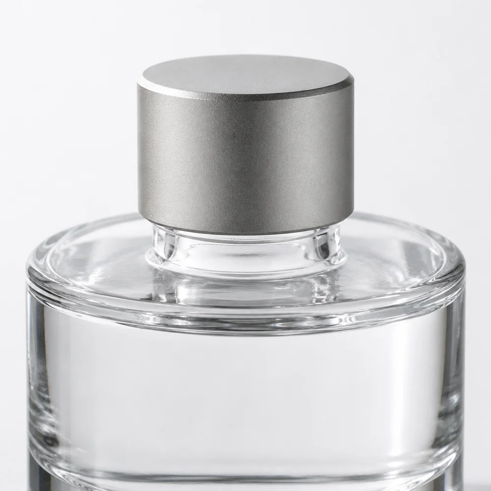 Cylindrical Reed Diffuser Bottle with cap and stopper - packing view