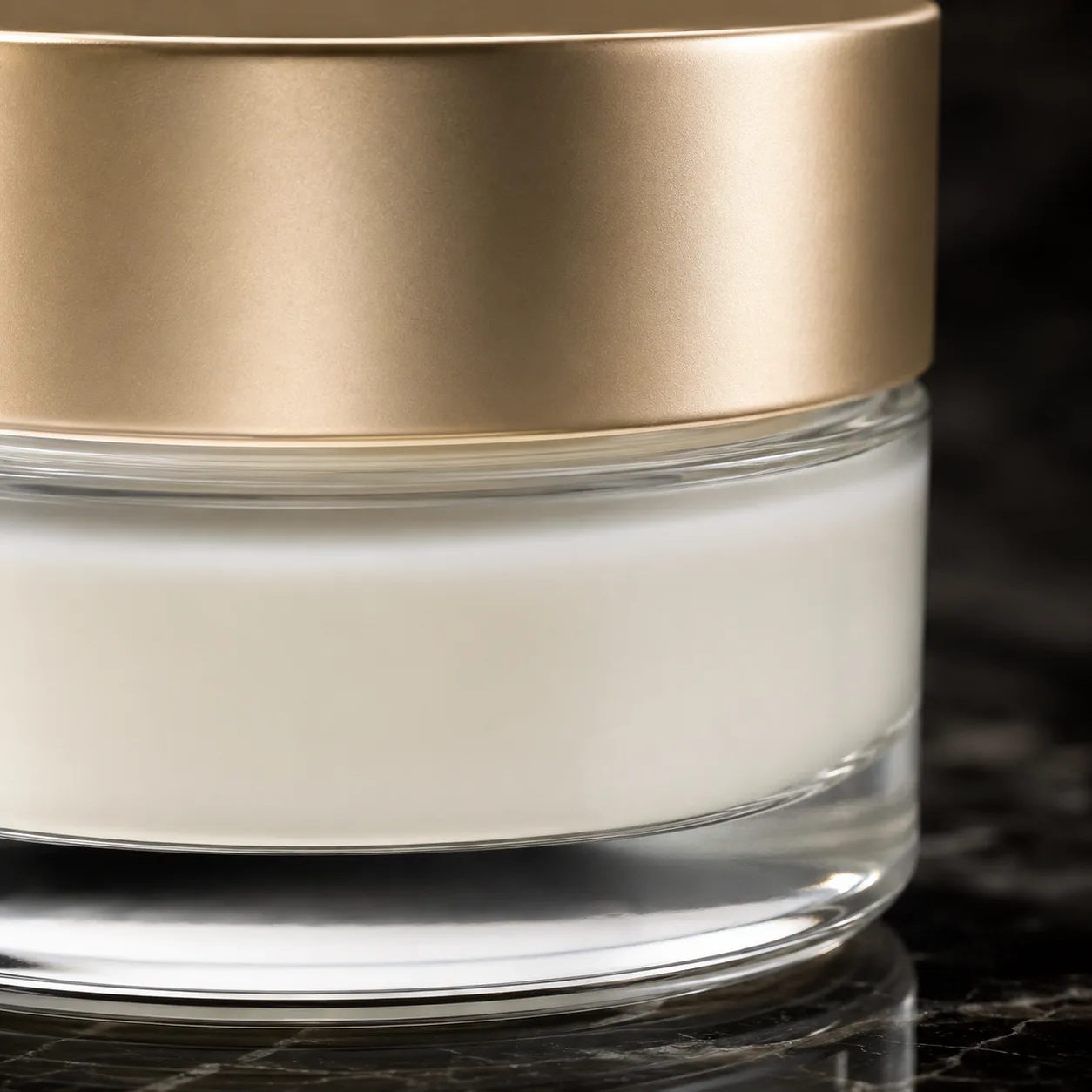 Close view of Glass Cosmetic Balm Jar showing closure area and print / coat / label