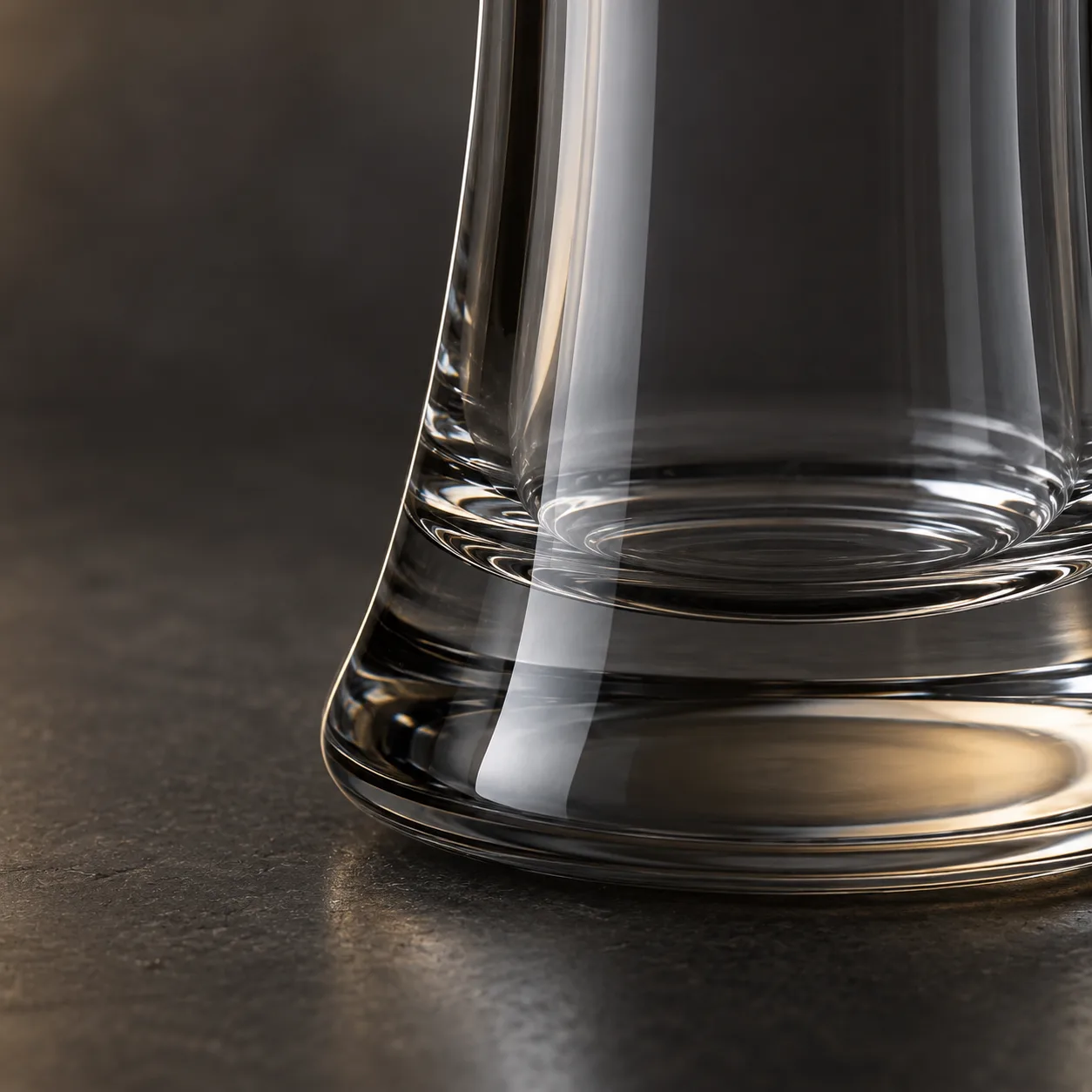 Close view of Weizen Beer Glass showing stem or base and logo print / decal