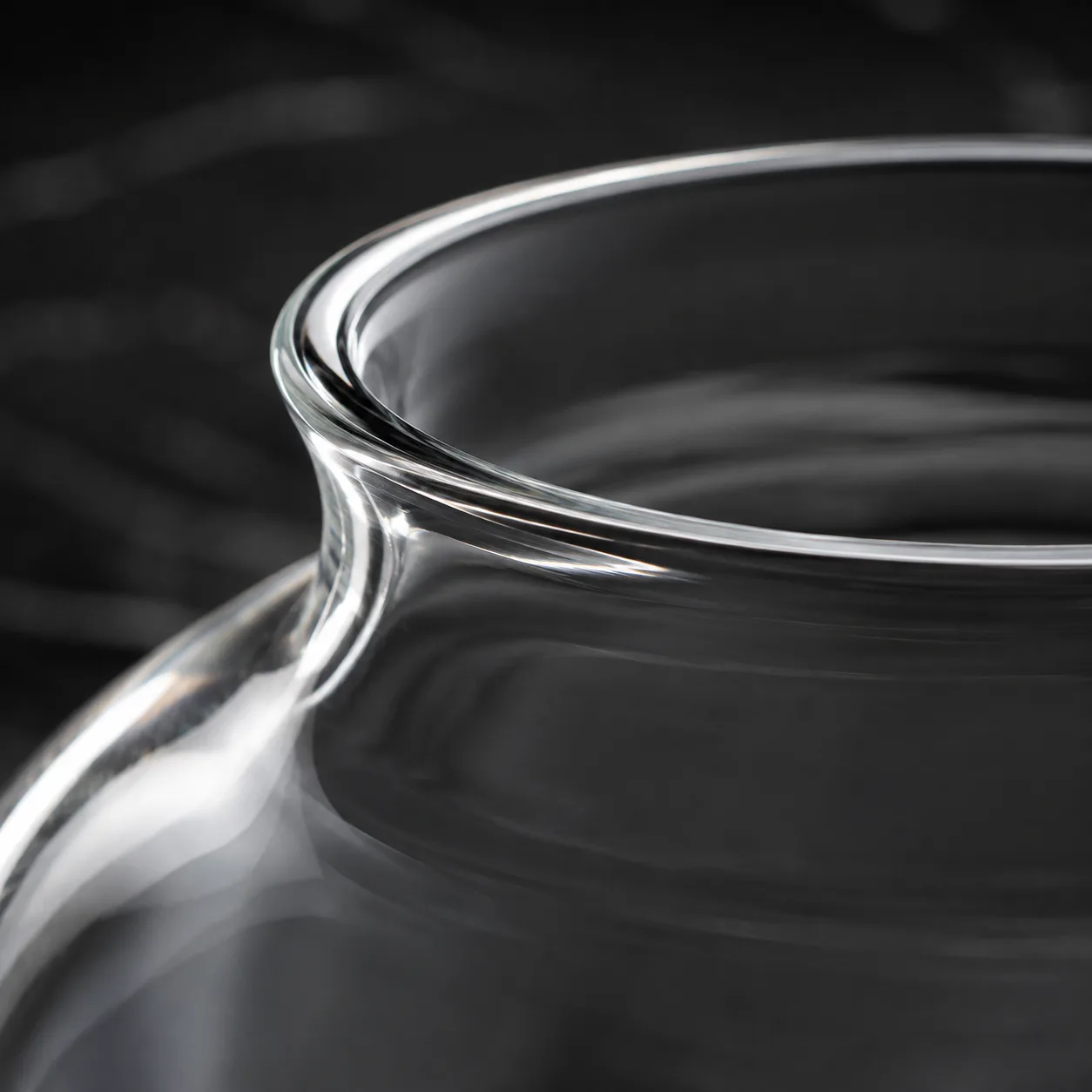 Close view of Glass Terrarium Vase showing base area and color / frost finish