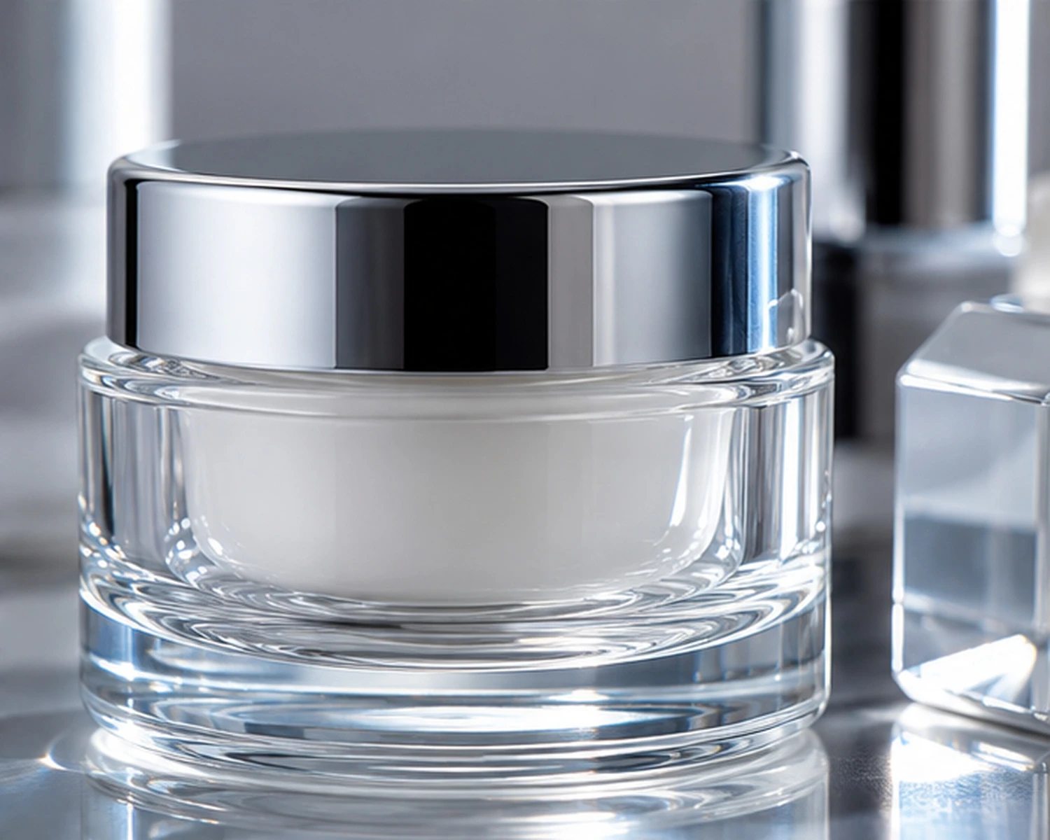 wall thickness detail image of Crystal Cosmetic Cream Jar
