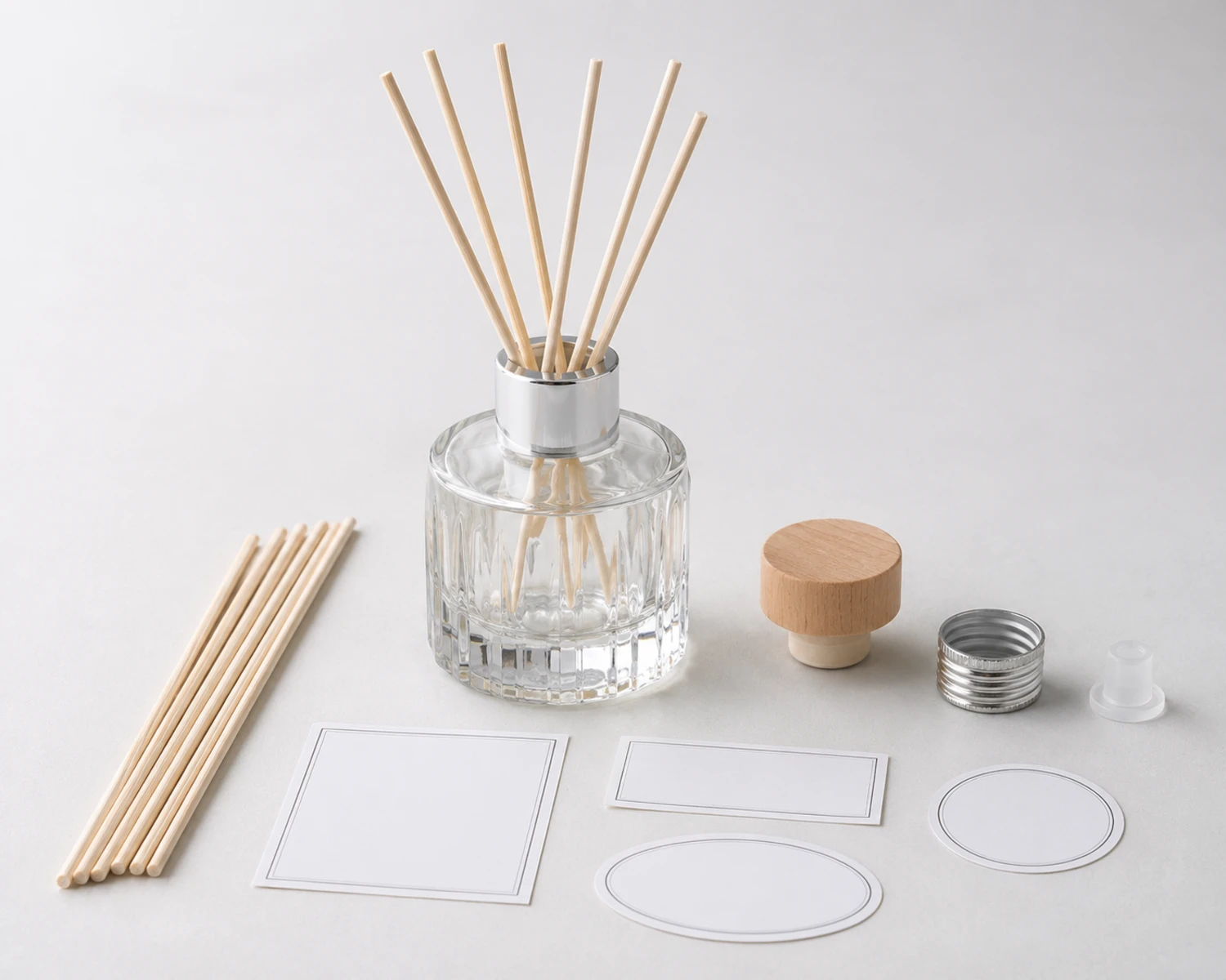 reeds cap and closure detail image of Crystal Reed Diffuser Bottle