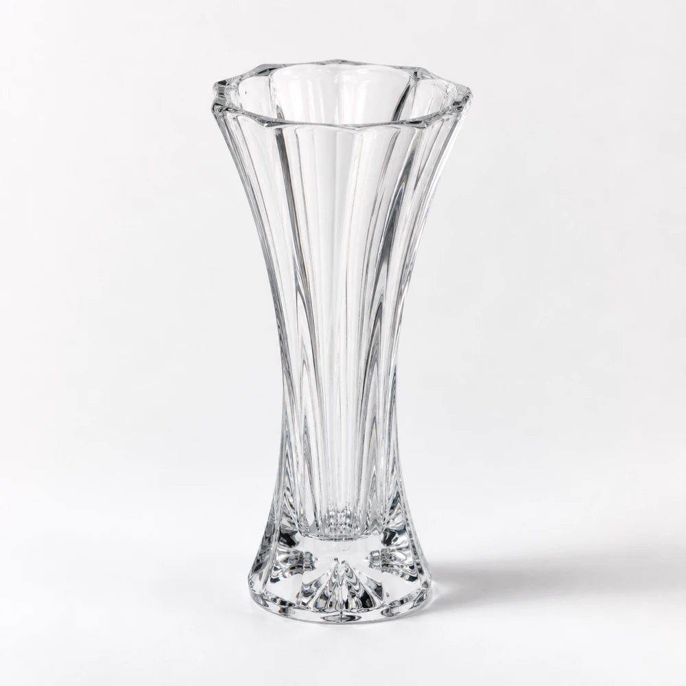 Crystal Decorative Glass Vase in high-clarity crystal glass - closure detail