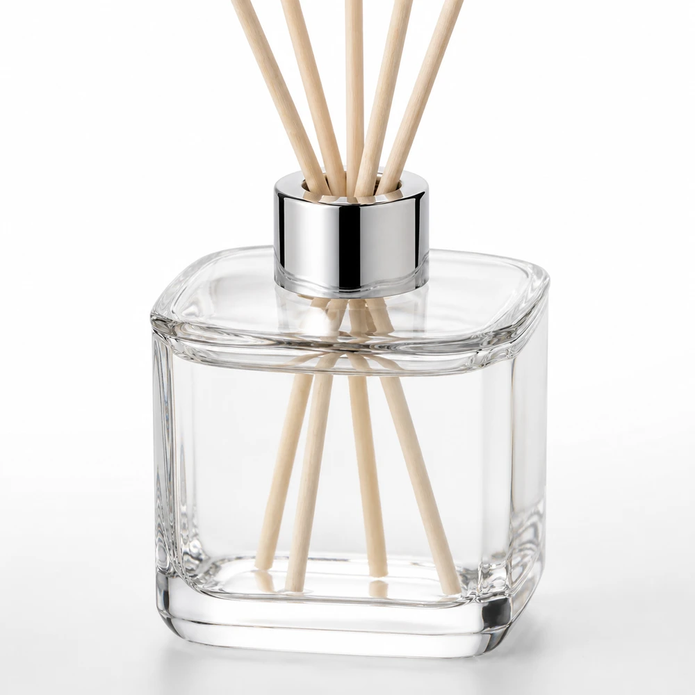 Crystal Reed Diffuser Bottle in high-clarity crystal glass - packing view
