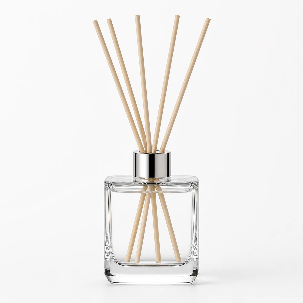 Crystal Reed Diffuser Bottle in high-clarity crystal glass - decoration view