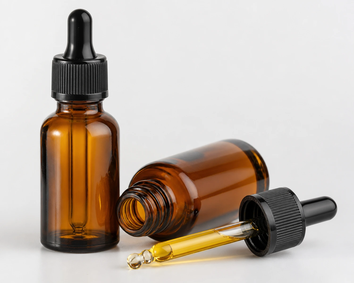 Beard Oil Bottle craft and finish detail for beard oil bottle, 30ml beard oil dropper bottle, black beard oil bottle