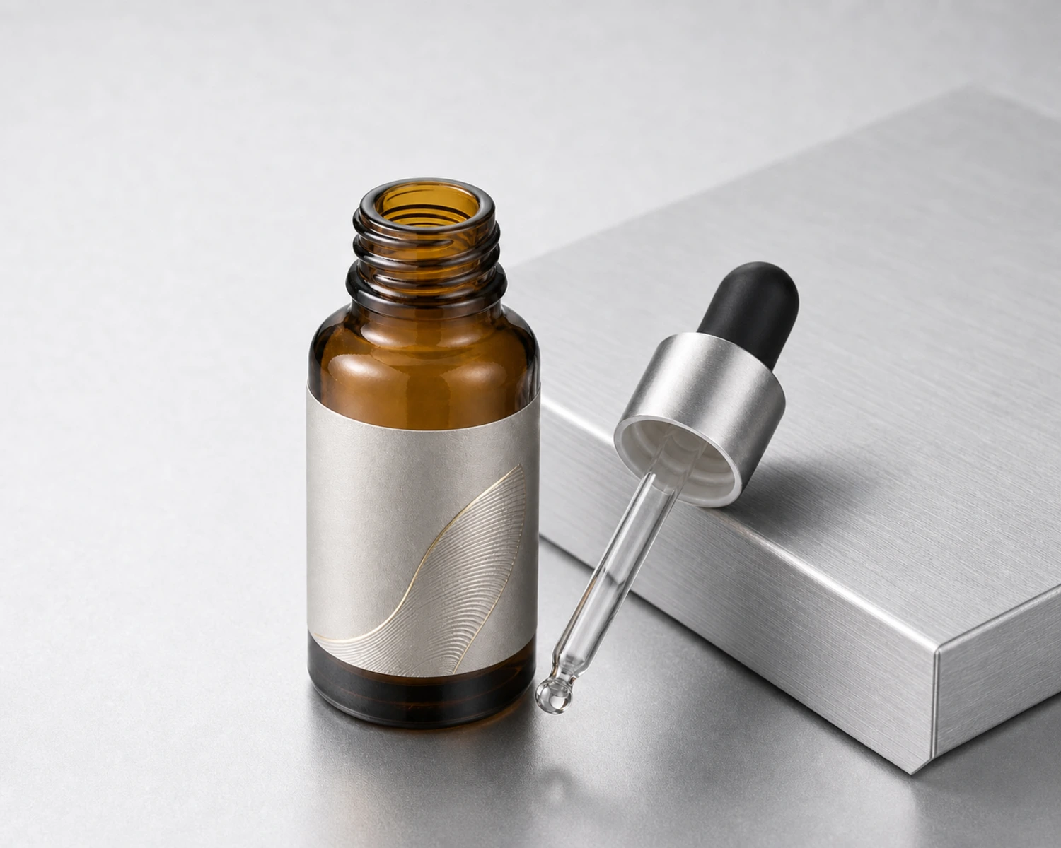 decoration process detail image of Essential Oil Bottle and Dropper Closure Set showing finish, printing or surface treatment