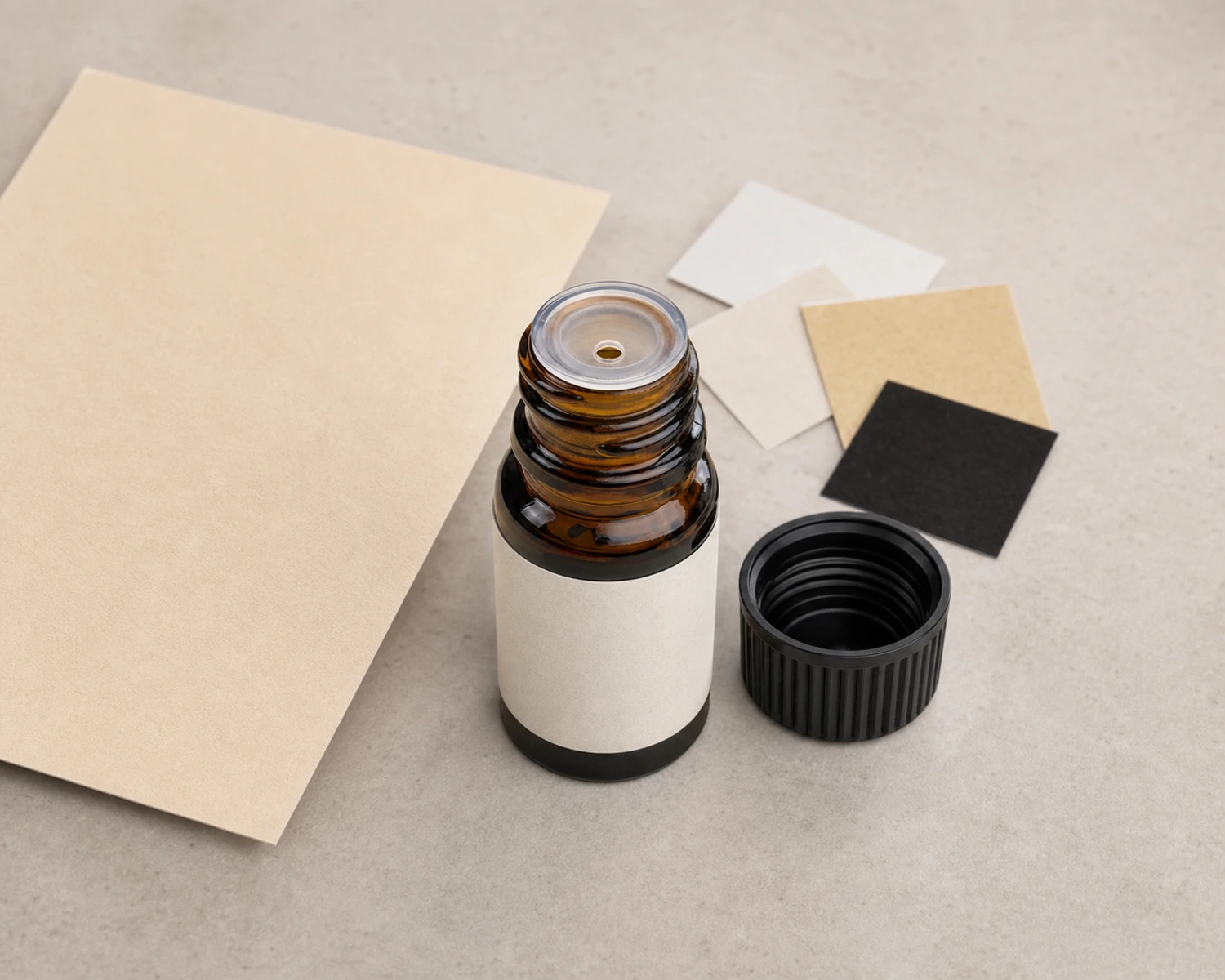 Frasco de aceite esencial con reductora de orificio, detalle de artesanía y acabado para frasco con reductora, frasco de aceite esencial con reductora, frasco ámbar de 10ml con reductora