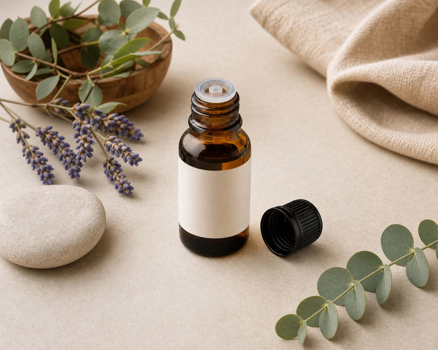 Render de efecto del producto terminado Frasco de Aceite Esencial con Reductor de Orificio para frasco con reductor de orificio, frasco de aceite esencial con reductor de orificio, frasco ámbar de 10ml con reductor