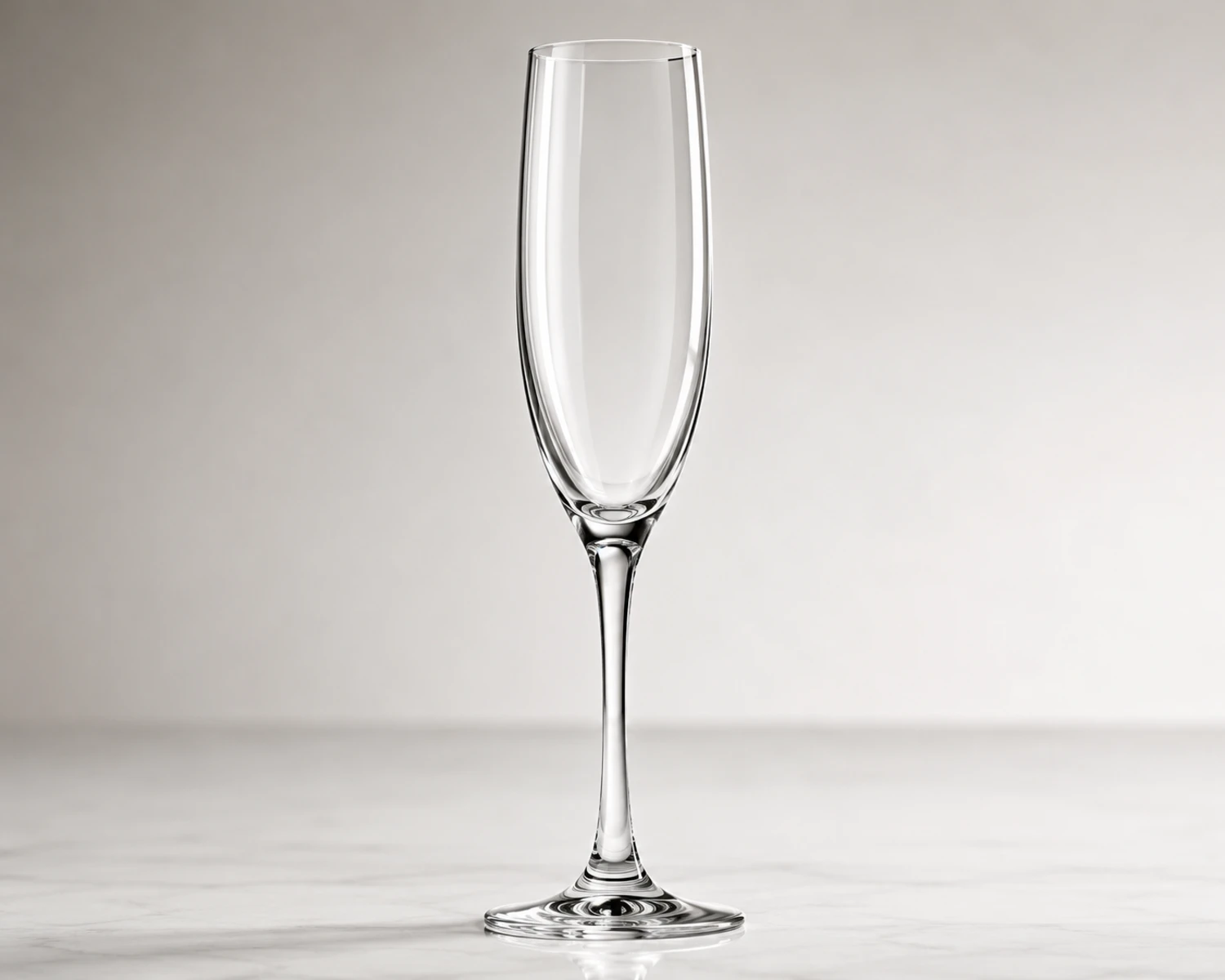 Champagne Flute Glass rim and base detail image showing glass clarity, rim finish and base structure
