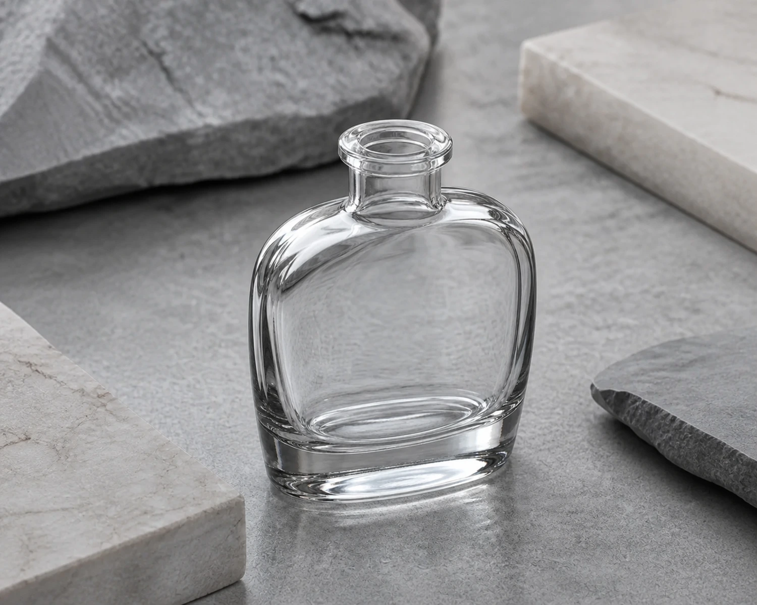 glass structure detail image of Oval Diffuser Bottle showing shape, rim and material quality