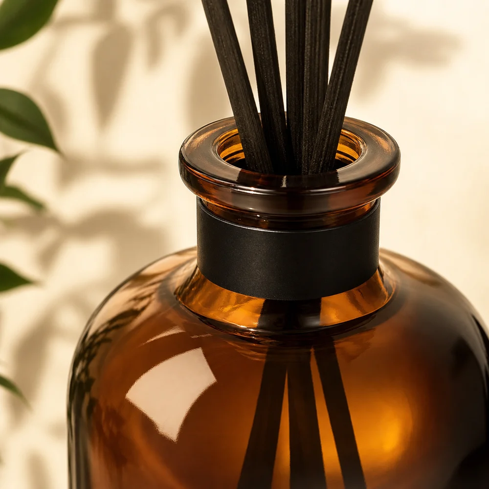 Apothecary Diffuser Bottle with cap and hanging cord for car diffuser packaging - packing view