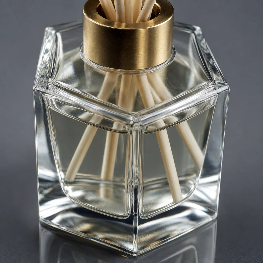 Hexagonal Reed Diffuser Bottle with cap and stopper - packing view