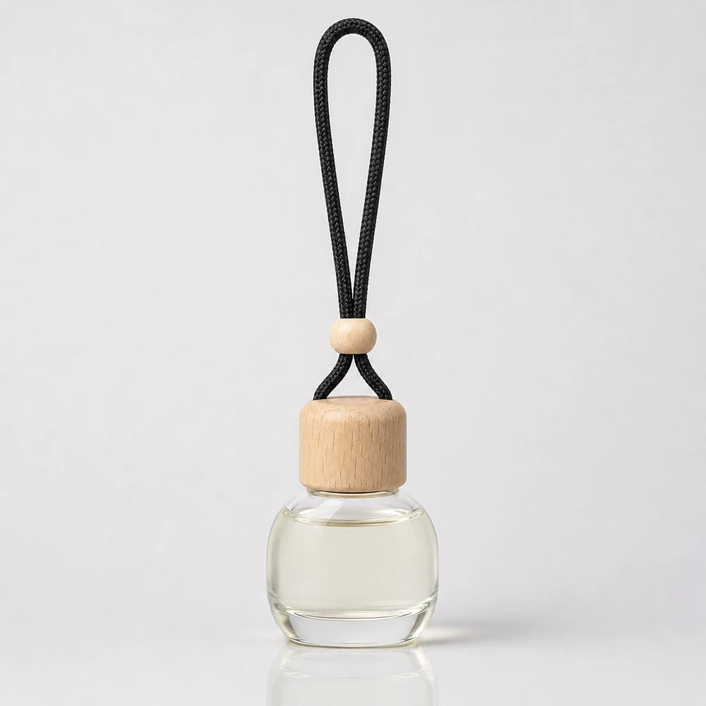 Mini Hanging Diffuser Bottle with cap and hanging cord for car diffuser packaging - decoration view