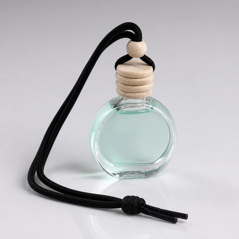 Round Car Diffuser Bottle with cap and hanging cord for car diffuser packaging - closure detail