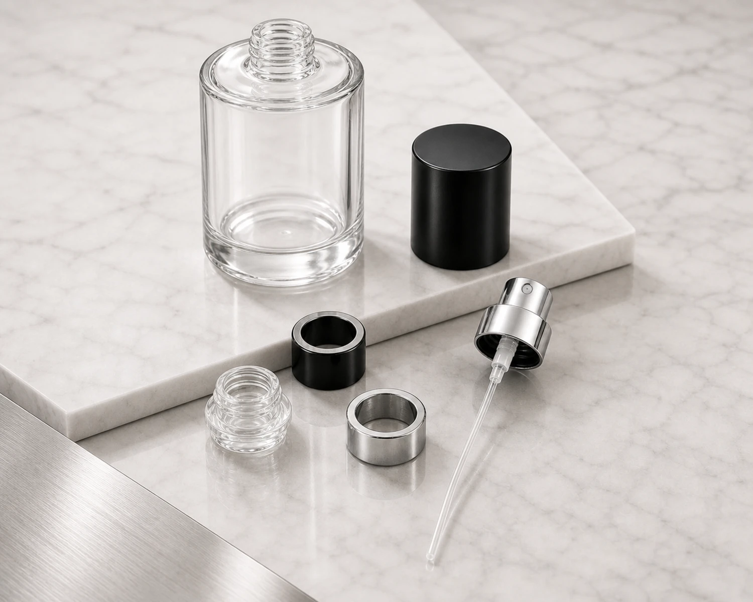 accessories detail image of Cylindrical Glass Perfume Bottle showing sprayer, cap and perfume packaging components