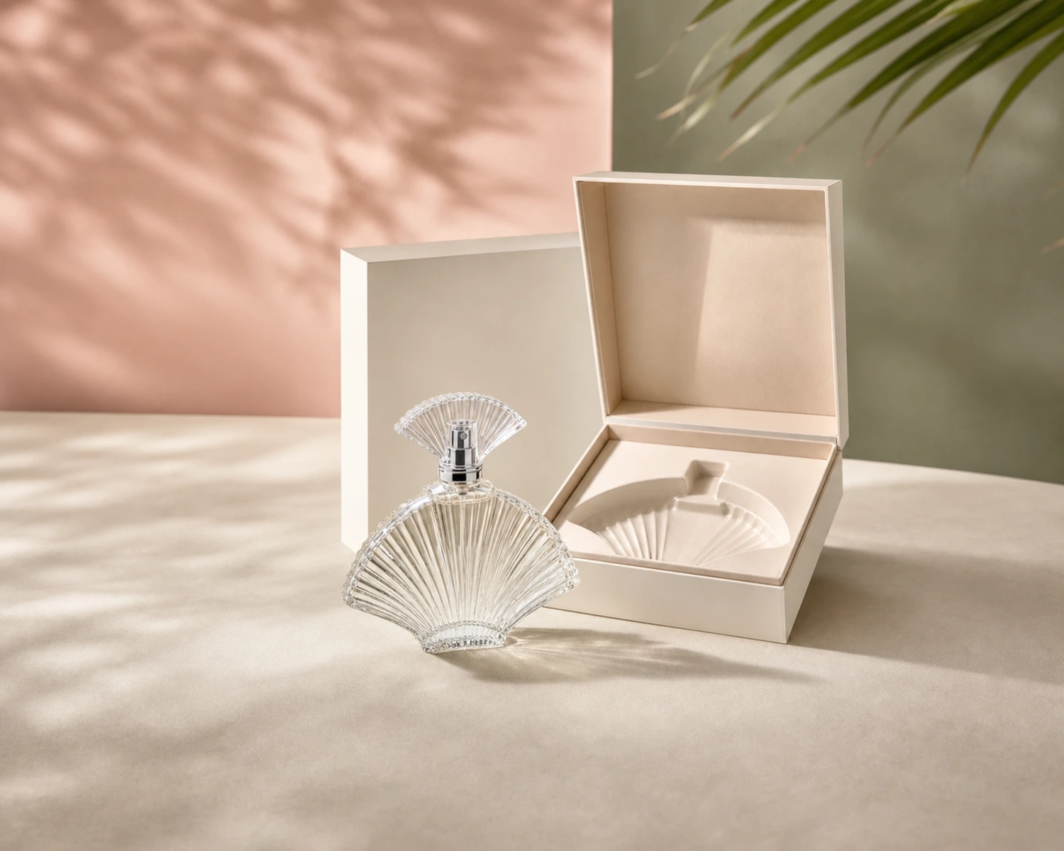 Fan Shape Perfume Bottle bottle with retail box packaging for custom glass fragrance packaging