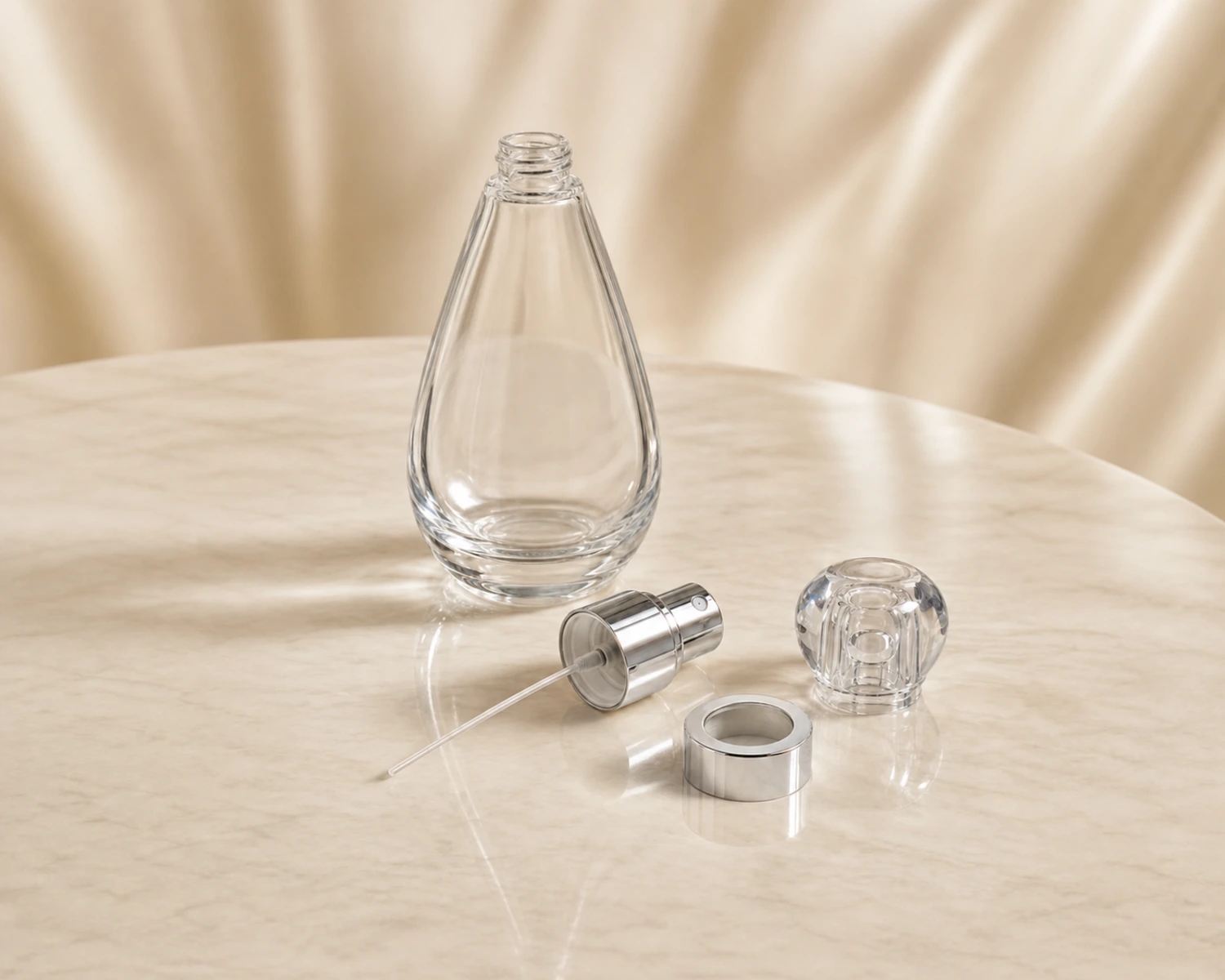 Teardrop Perfume Bottle sprayer cap and accessory detail for custom glass fragrance packaging