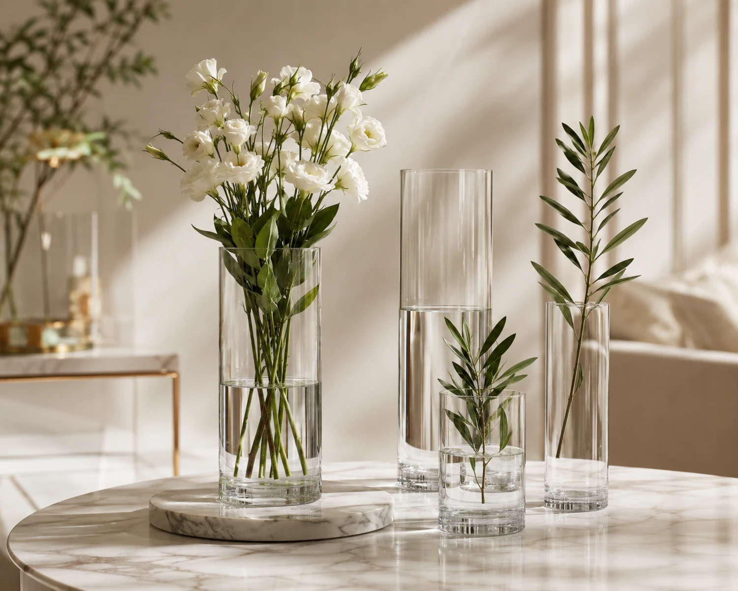 protective packaging image of Cylinder Glass Vase showing export carton, divider or foam protection