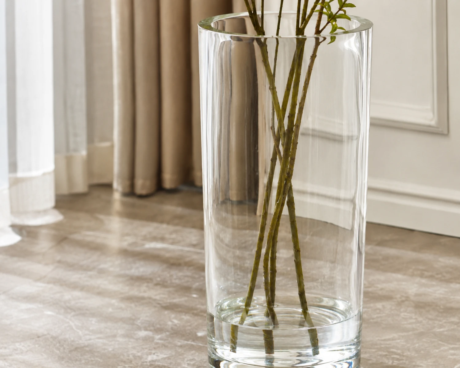 shape and rim detail image of Floor Glass Vase showing vase opening, profile and glass structure